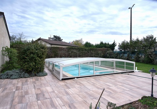 Immobilier / Espaces de vente - montre les photos à la racine de cet album Immobilier / Espaces de vente