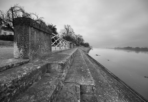 Vestiges des quais de Saône